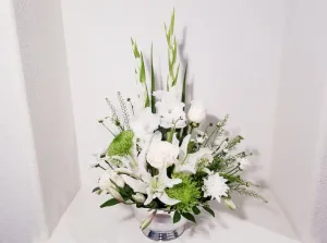 100% Designer Choice - White & Greenery