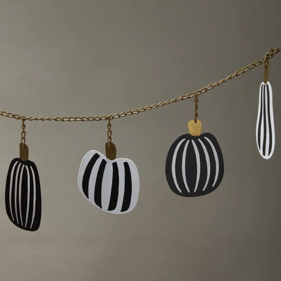 Banded Pumpkin Garland