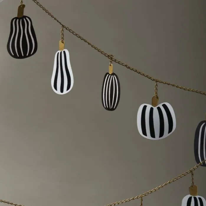 Banded Pumpkin Garland