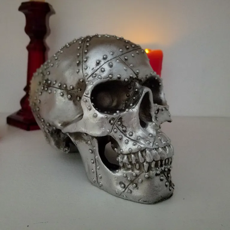 Silver Skull